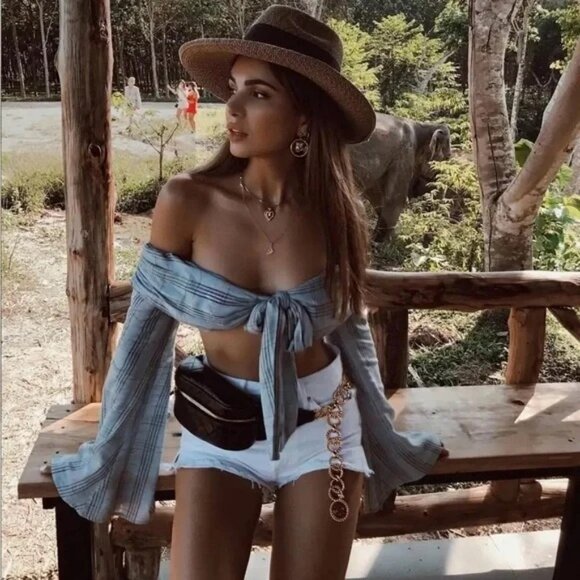 Authentic RARE CHANEL 1991 runway black chain medallion bum bag waist bag - Picture 6 of 13